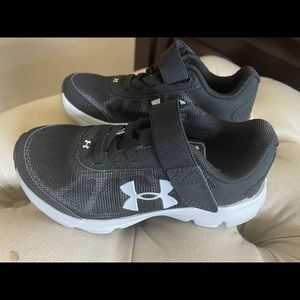 Boys Under Armour shoes